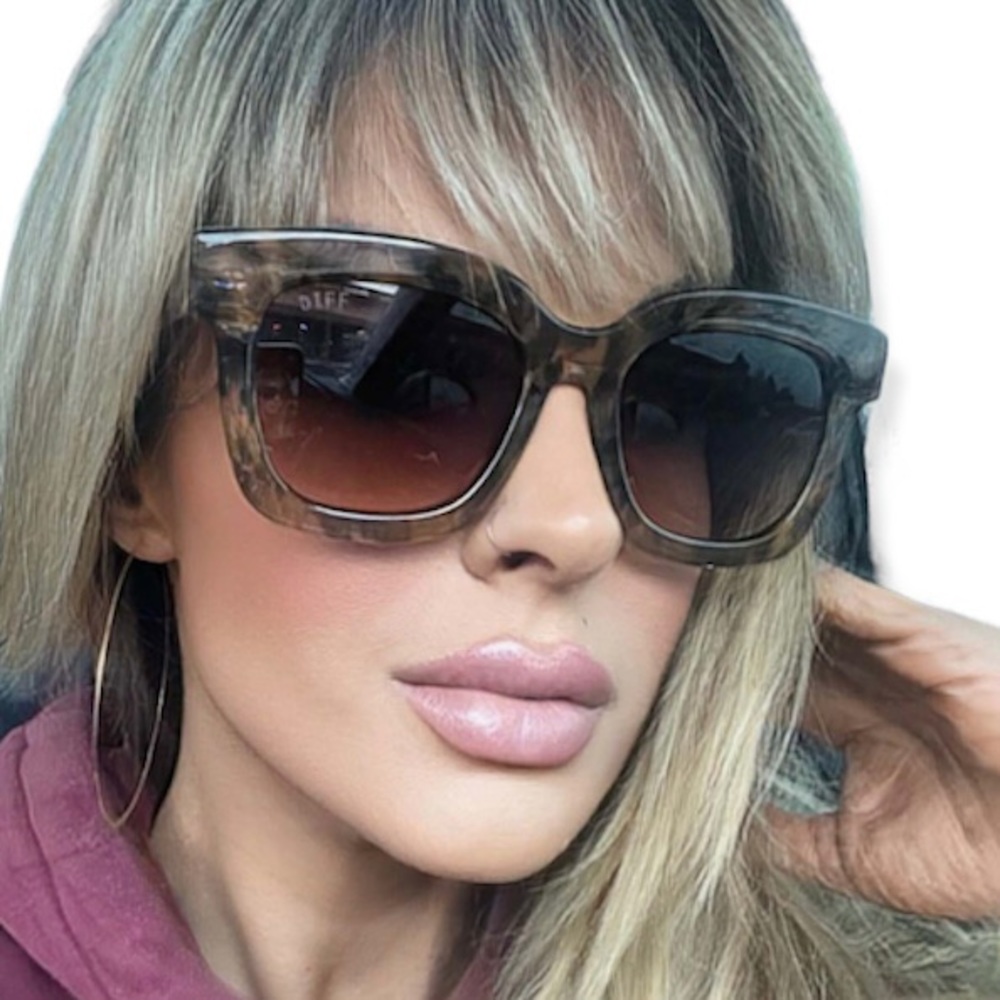 DIFF Makay Sunglasses Sea Tortoise Frames Brown Gradient Lenses Square Oversized